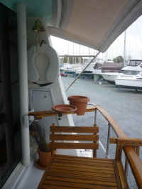 Stern deck from Port side.jpg (102997 bytes)